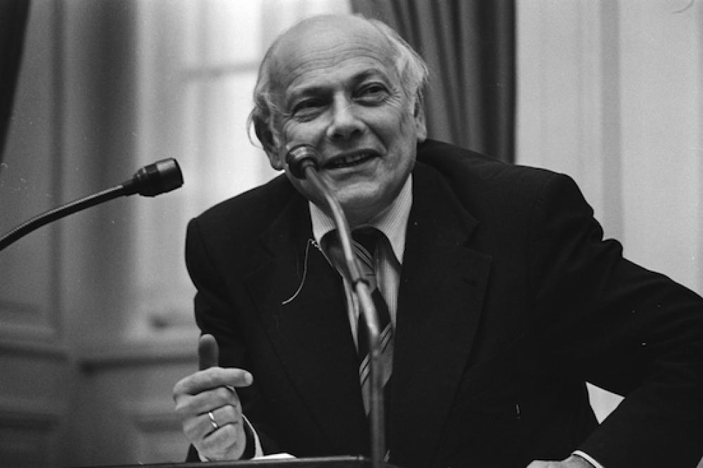 Den Haag, 30 september 1976 - Joop den Uyl in de Tweede Kamer. Foto: Bert Verhoeff / Anefo, Nationaal Archief CC0.